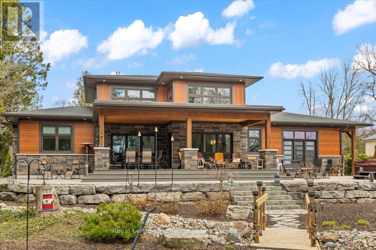 171 HURON ROAD, OnePoint — photo 2