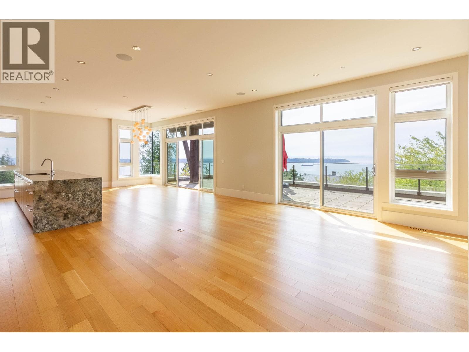 2948 BURFIELD PLACE, Greater Vancouver — photo 2