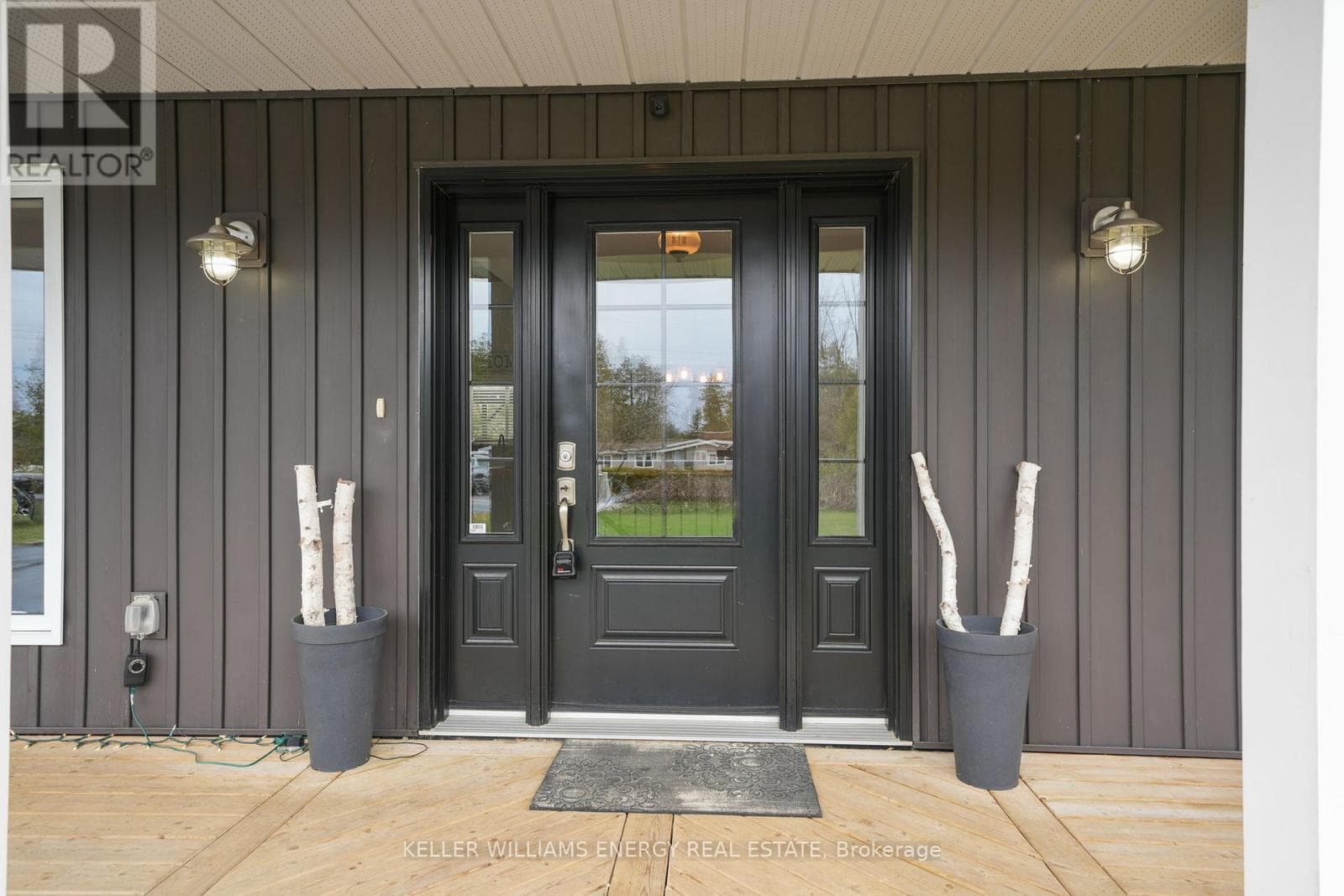 20 LAGOON DRIVE, Central Lakes — photo 2