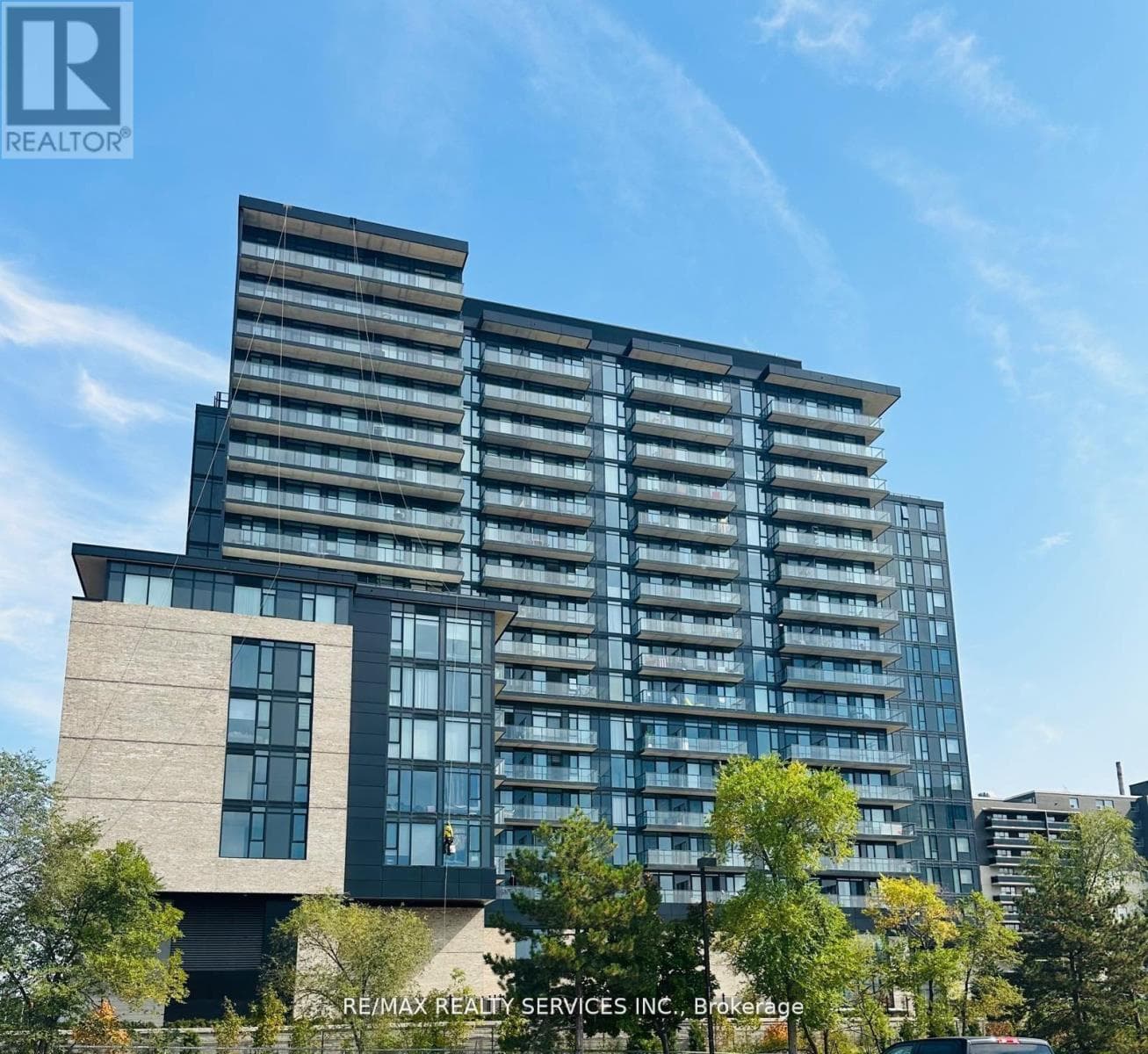 409 - 86 DUNDAS STREET E in Cooksville