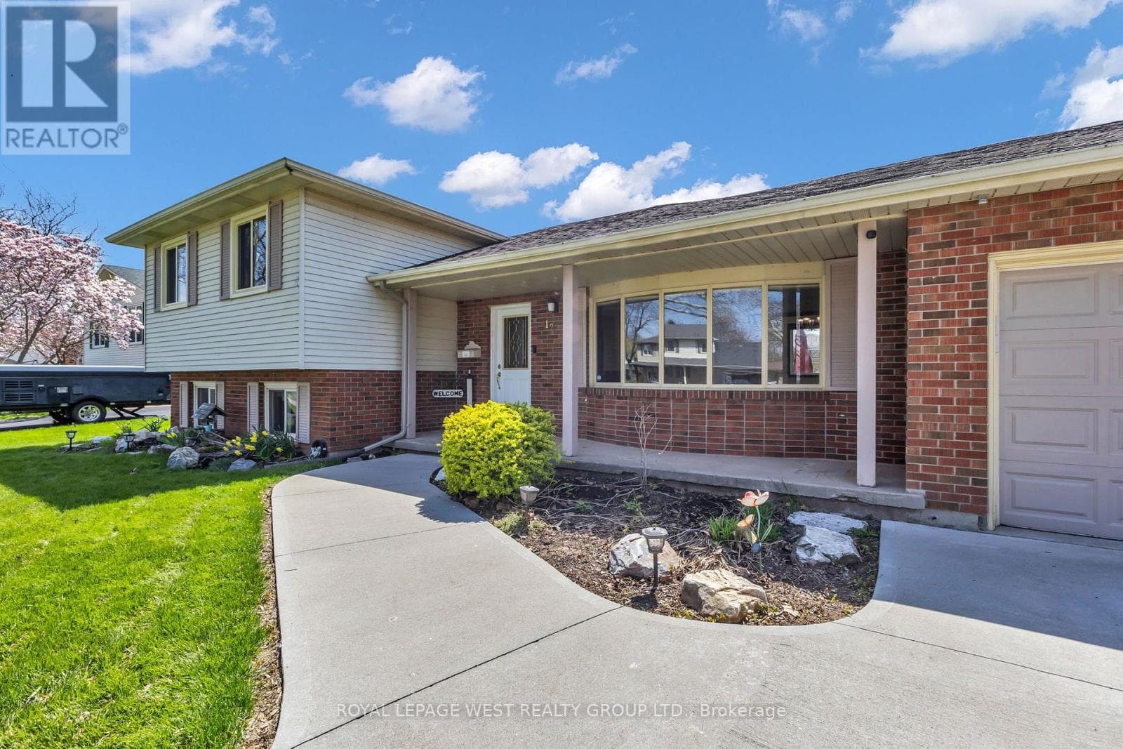 12 BANBURRY CRESCENT, Toronto — photo 4
