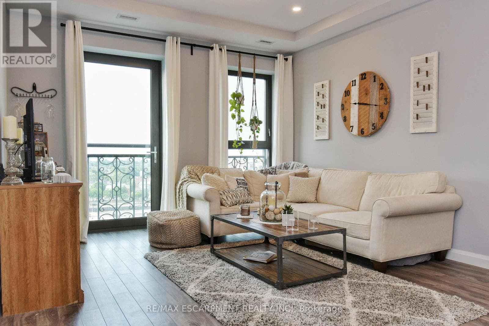 112 KING STREET EAST UNIT 903 in Beasley