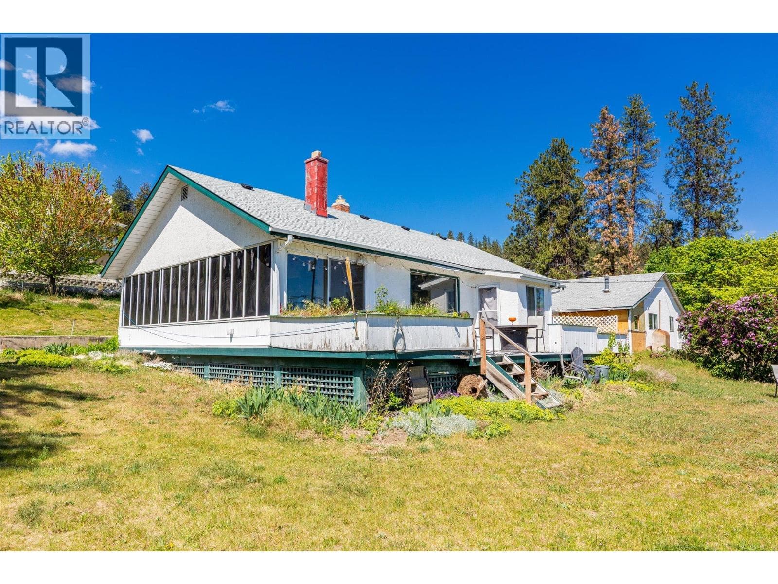 6488 Renfrew Road in 