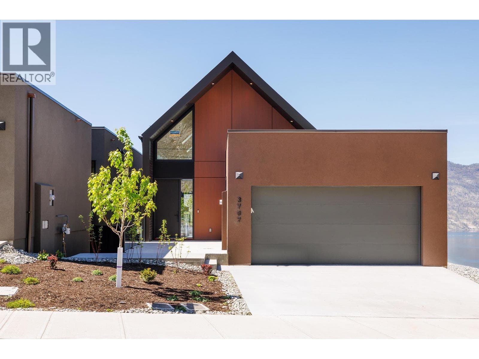 3707 McKinley Beach Drive, Interior REALTORS® — photo 4