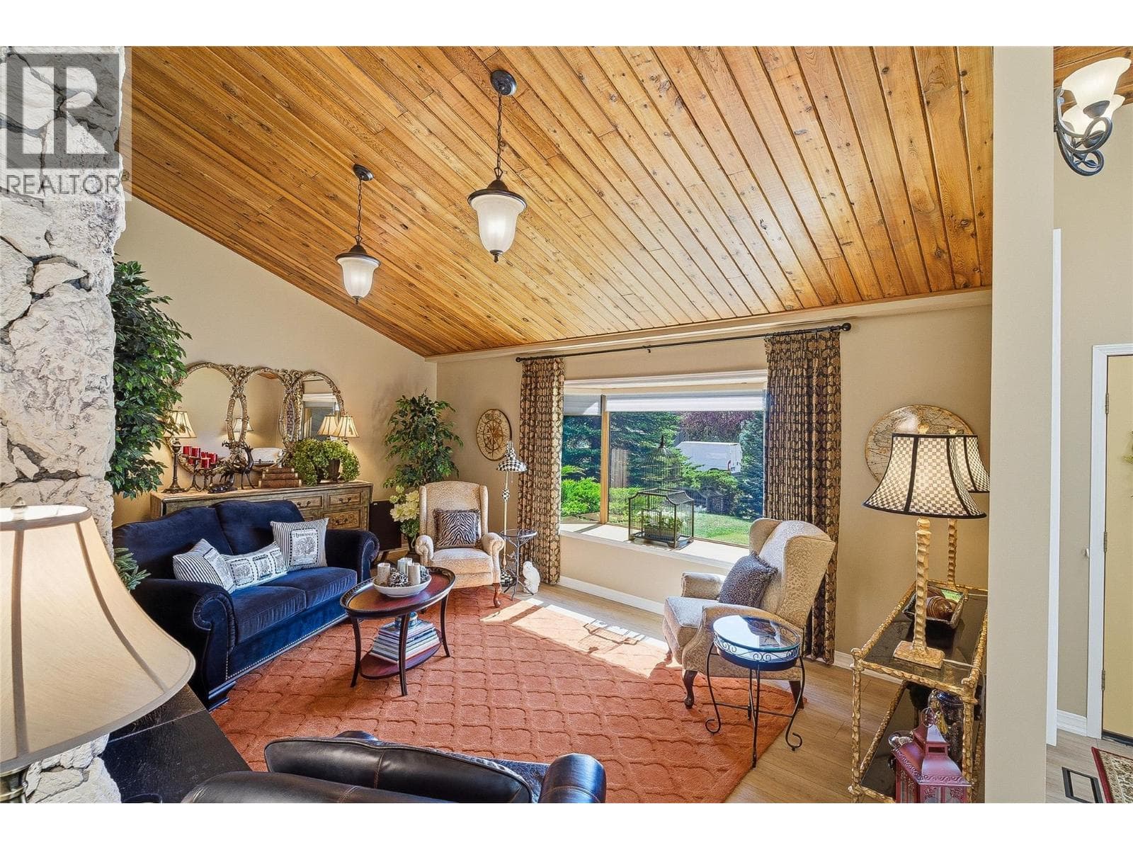 2463 IRVINE AVENUE, Interior REALTORS® — photo 5