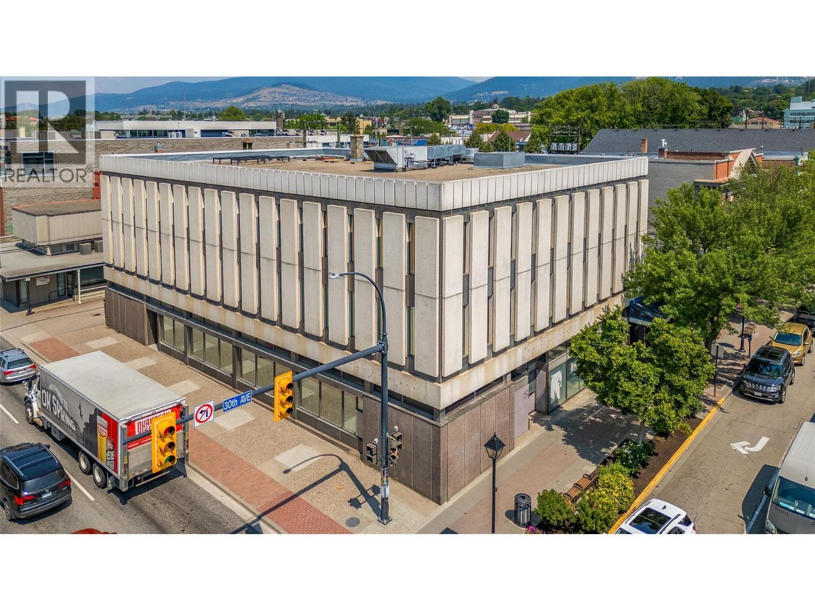 3131 30th Avenue in
