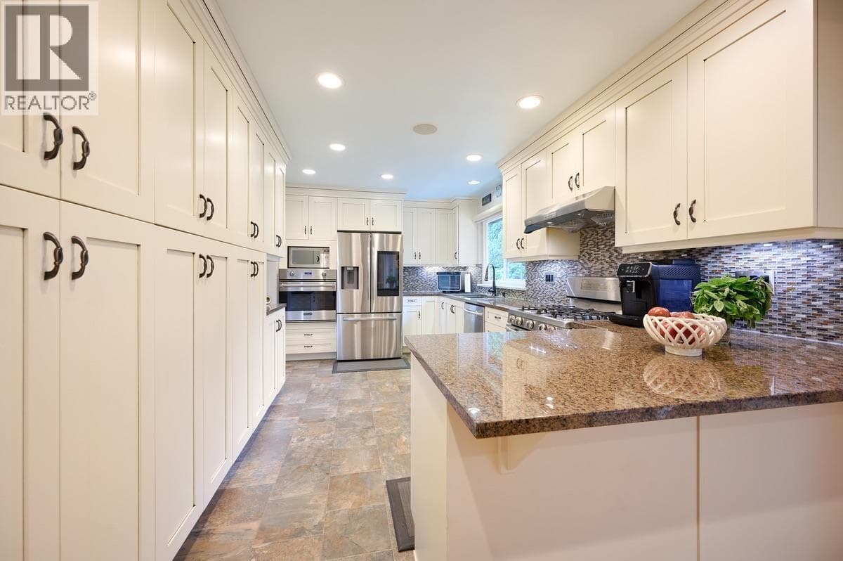 3222 PINDA DRIVE, Greater Vancouver — photo 5