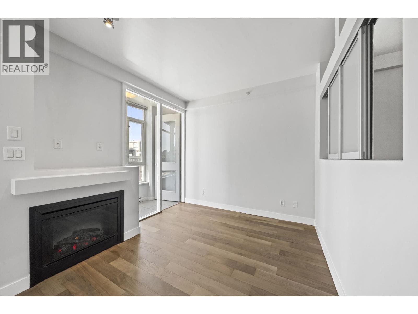 304 2055 YUKON STREET, Greater Vancouver — photo 3