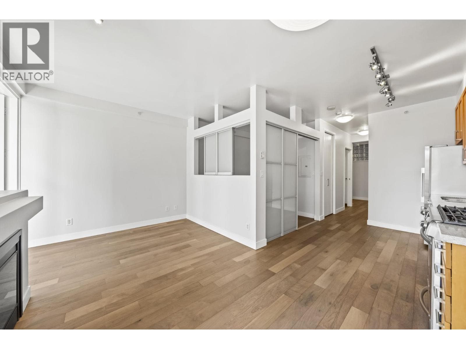 304 2055 YUKON STREET, Greater Vancouver — photo 4