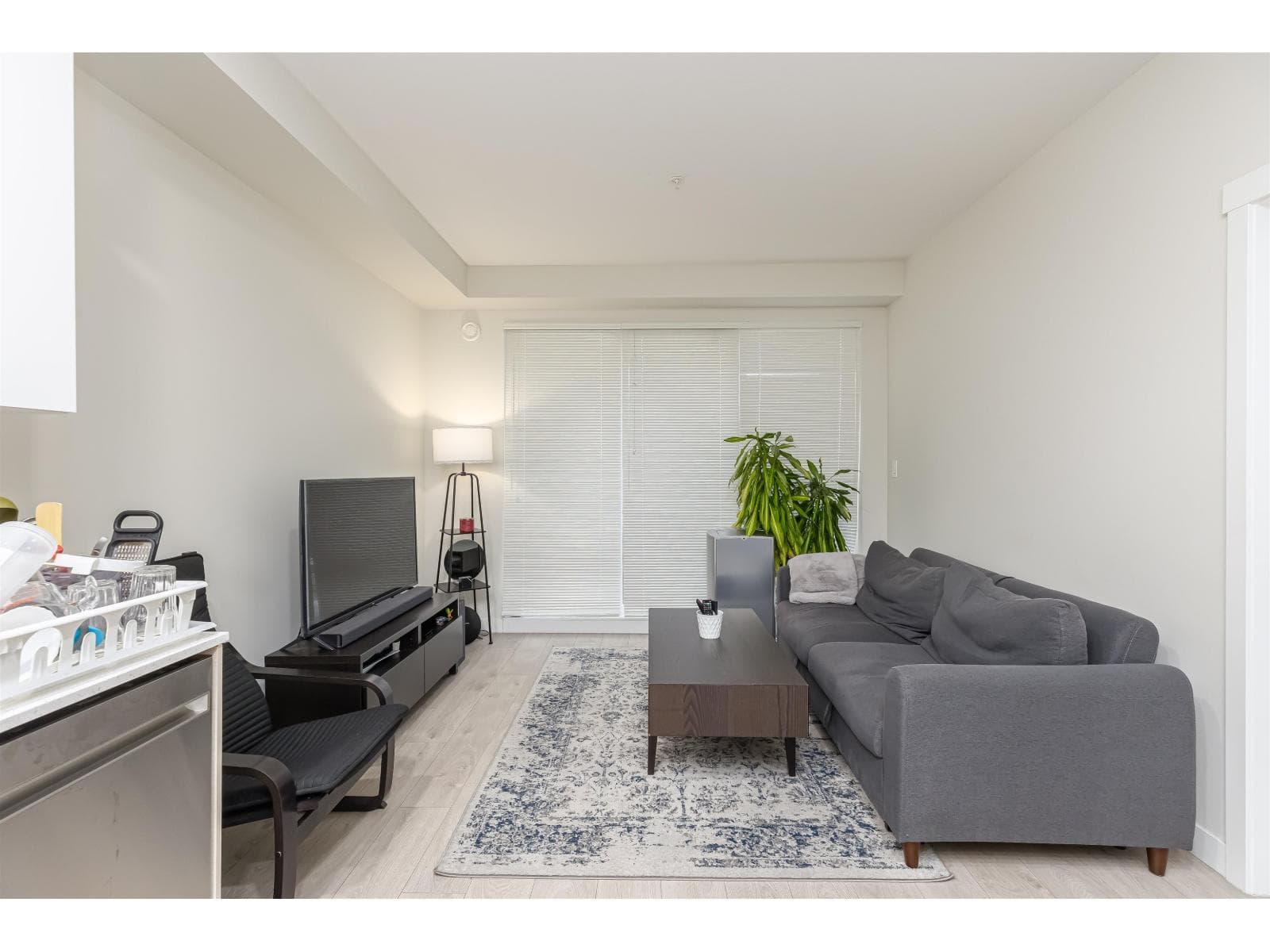 406 10838 WHALLEY BOULEVARD, Fraser Valley — photo 4