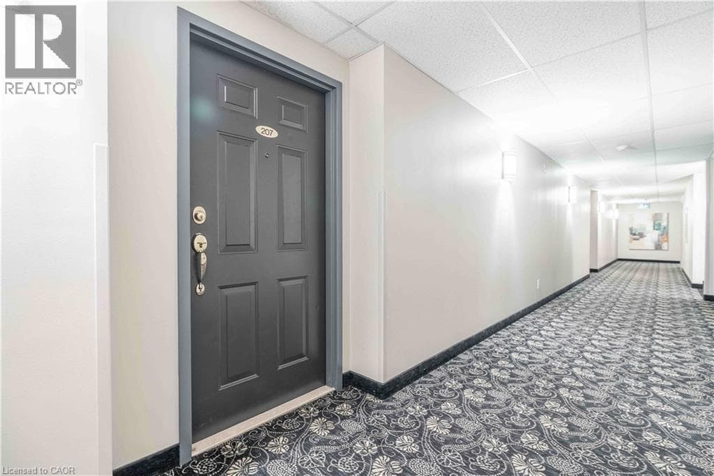 980 GOLF LINKS Road Unit# 207, Cornerstone — photo 3