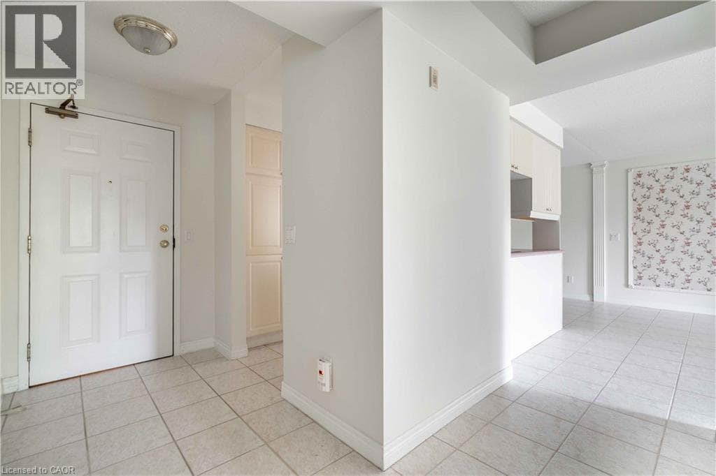 980 GOLF LINKS Road Unit# 207, Cornerstone — photo 4