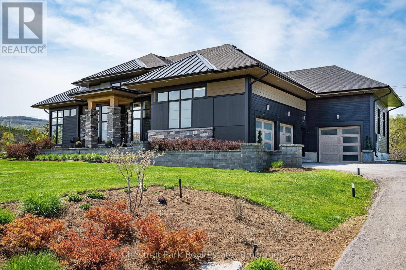 1 WINDROSE VALLEY BOULEVARD, OnePoint — photo 4