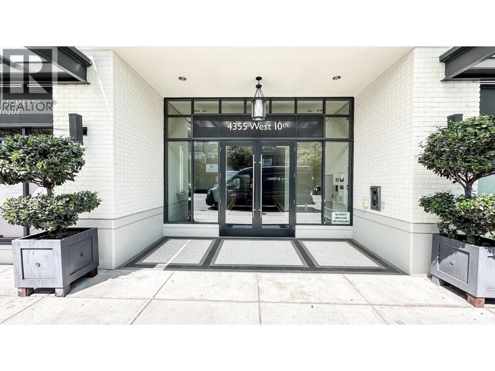 202 4355 W 10TH AVENUE in West Point Grey