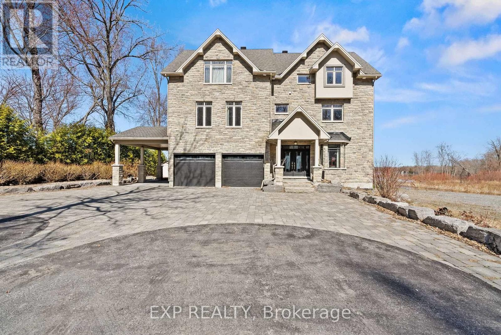 102 ALLBIRCH ROAD in CONSTANCE BAY