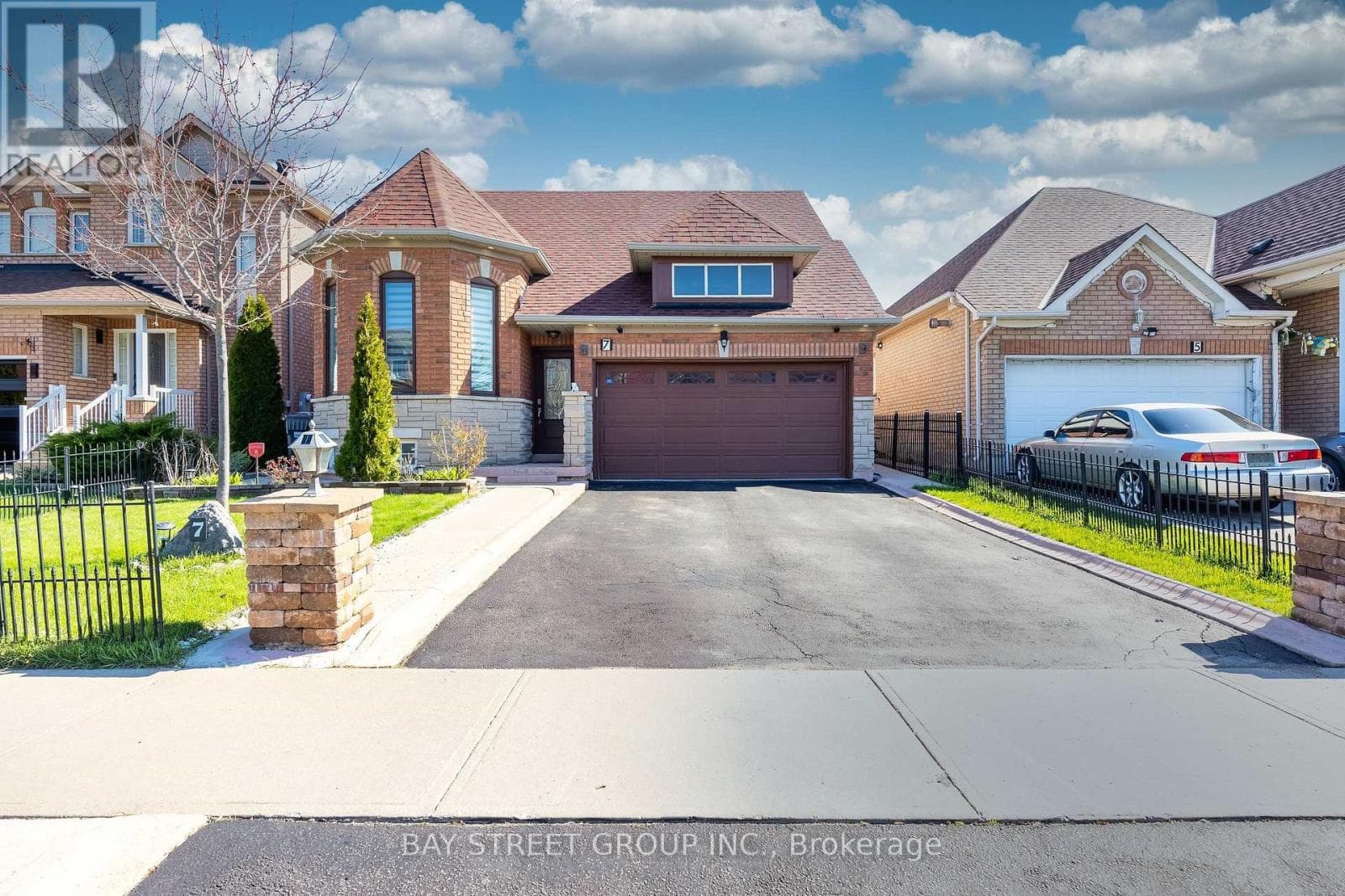 7 ORCHID DRIVE, Toronto — photo 2