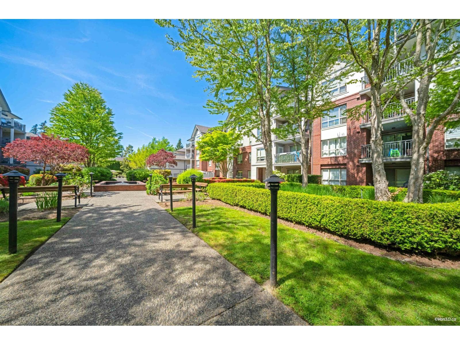 305 2167 152 STREET in Rosemary Heights Business Park