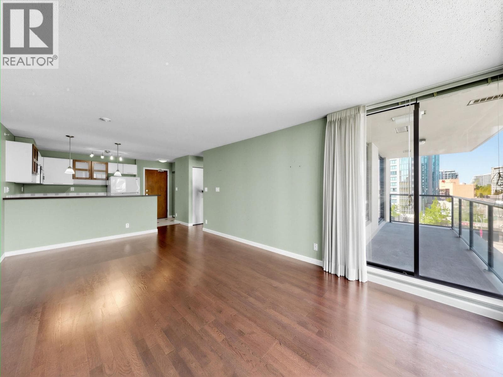 824 7831 WESTMINSTER HIGHWAY, Greater Vancouver — photo 4