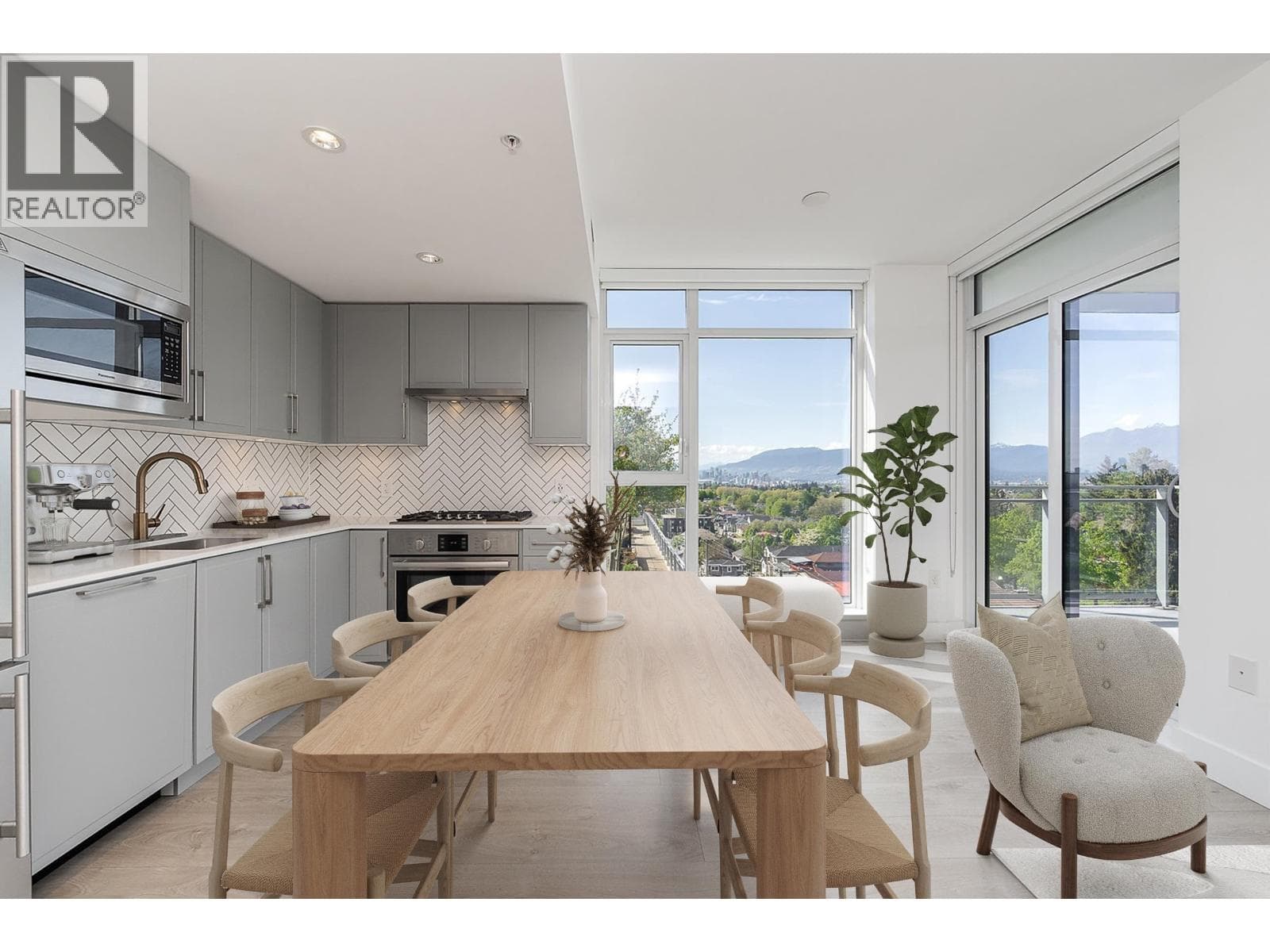 807 2435 KINGSWAY, Greater Vancouver — photo 3