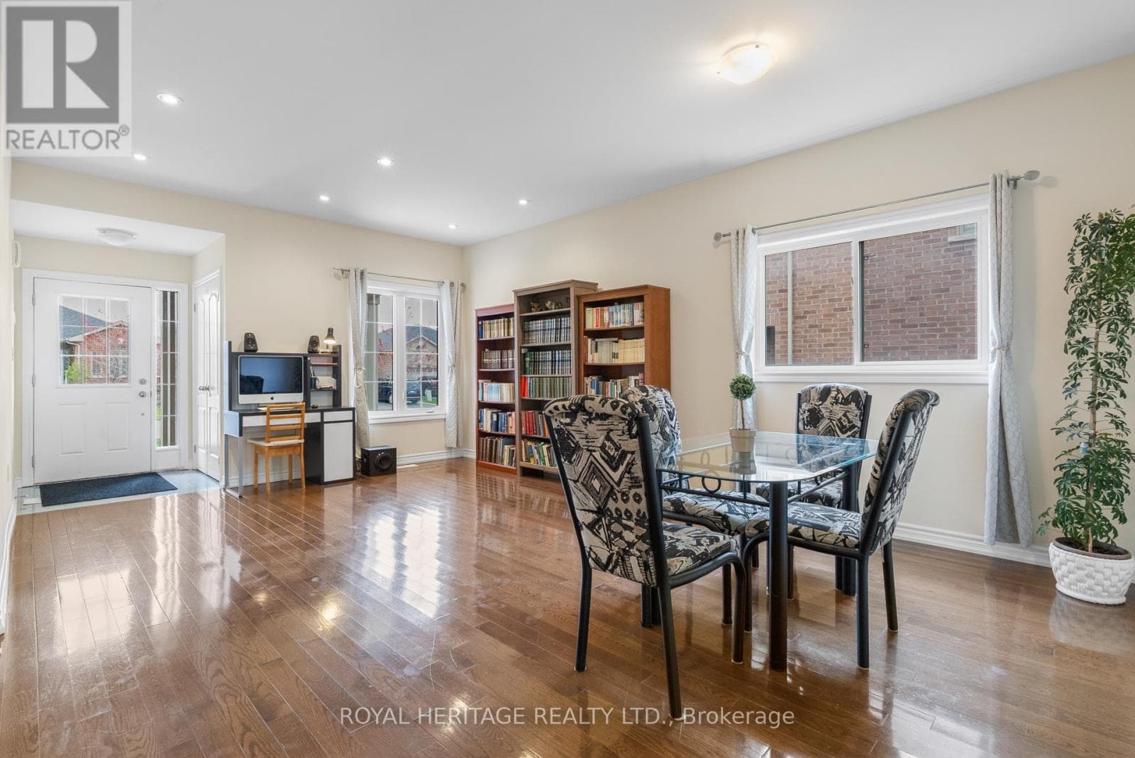 141 SPRINGDALE DRIVE, Central Lakes — photo 4