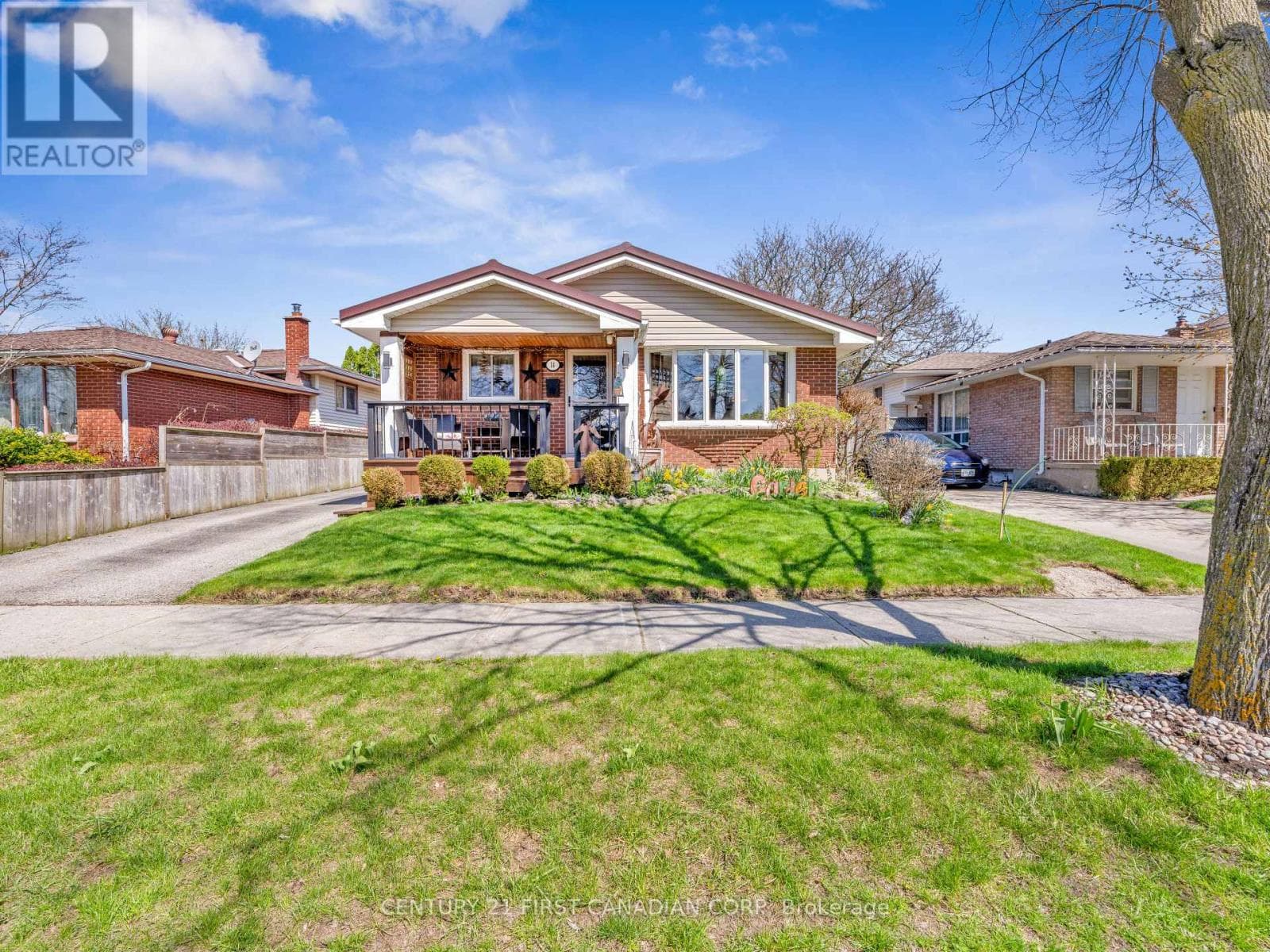 14 ALAYNE CRESCENT in 