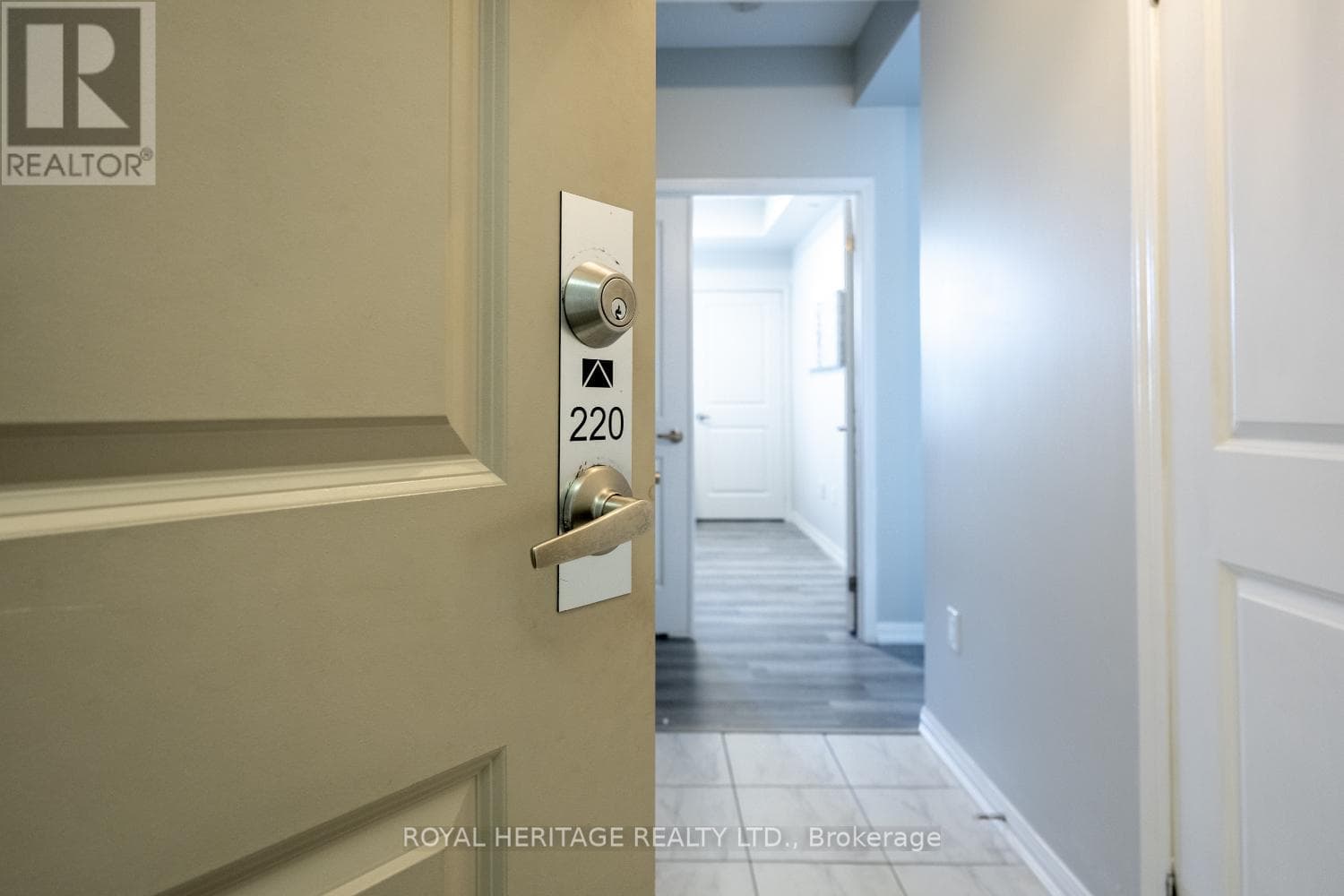 220 - 80 ASPEN SPRINGS DRIVE, Toronto — photo 4