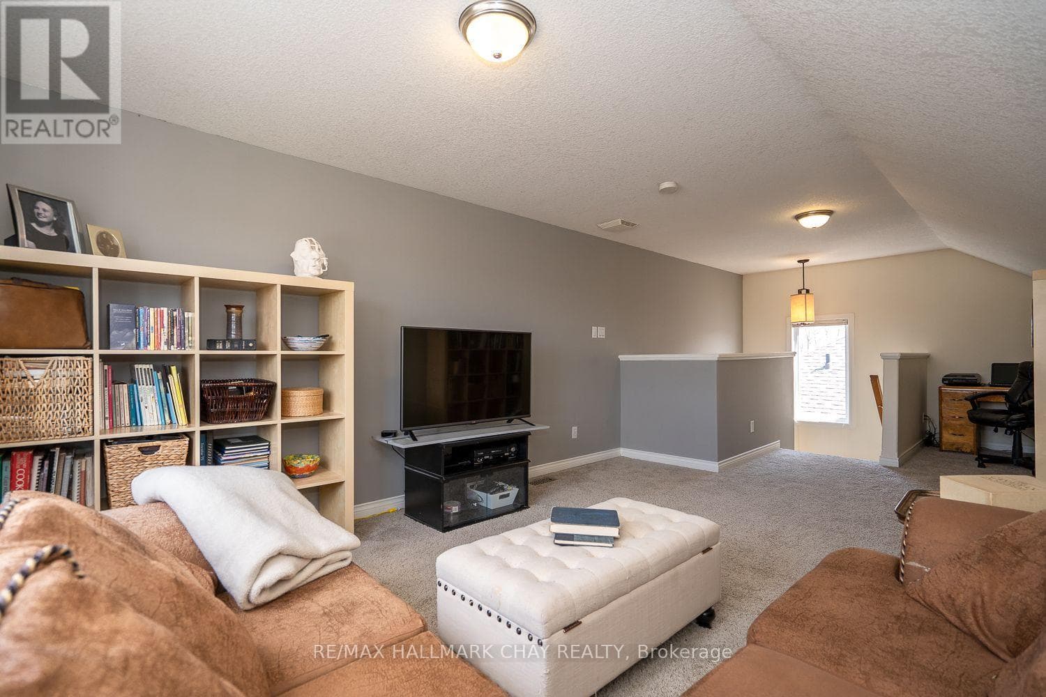 37 STONEHAM STREET, Toronto — photo 4