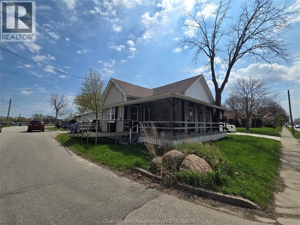 106 PARK AVENUE East, Chatham Kent — photo 5