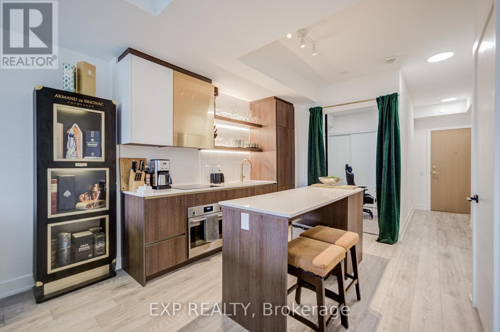 211 - 1285 QUEEN STREET E, Toronto — photo 3