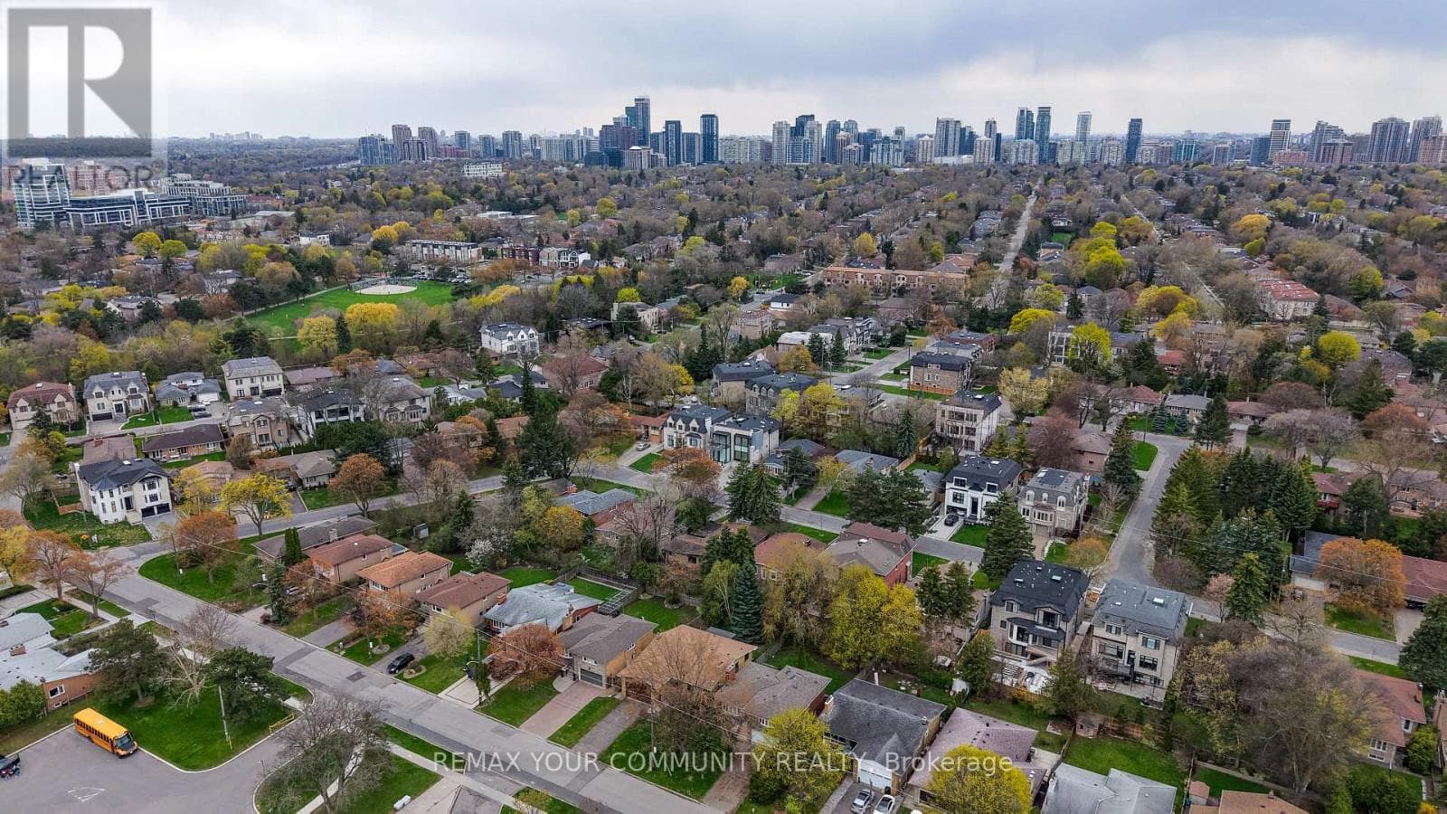 28 BUNTY LANE, Toronto — photo 5