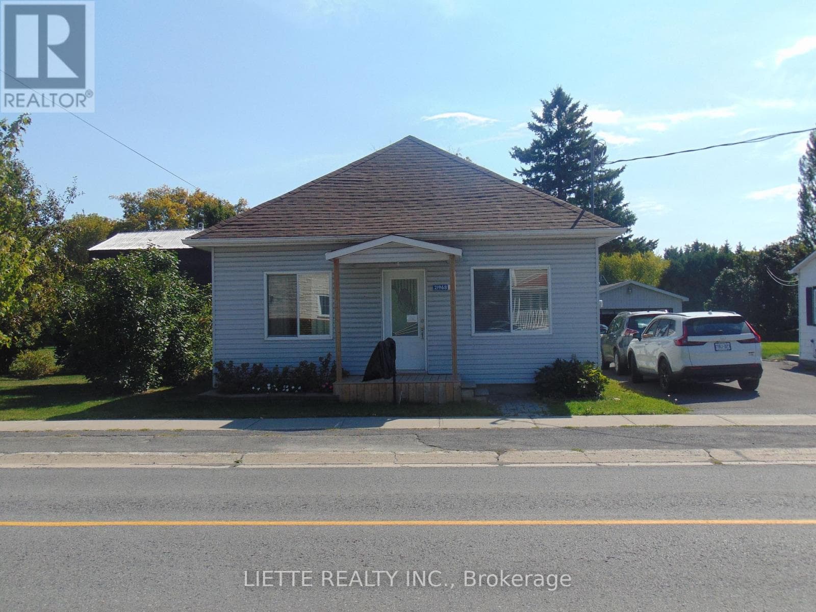 21968 MAIN STREET, Cornwall — photo 2