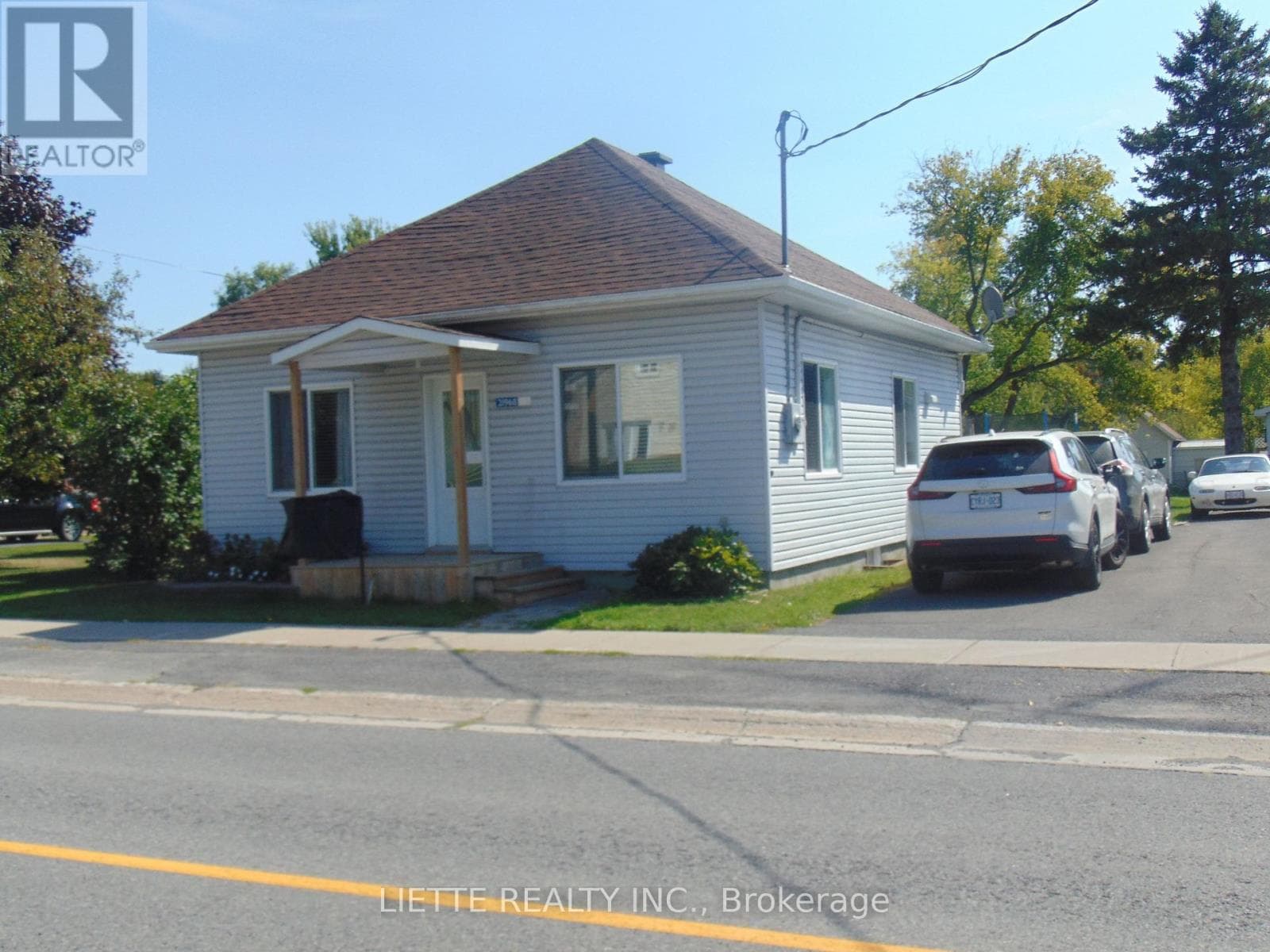 21968 MAIN STREET, Cornwall — photo 4
