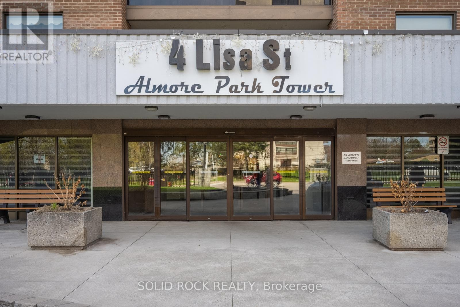 610 - 4 LISA STREET, Toronto — photo 2