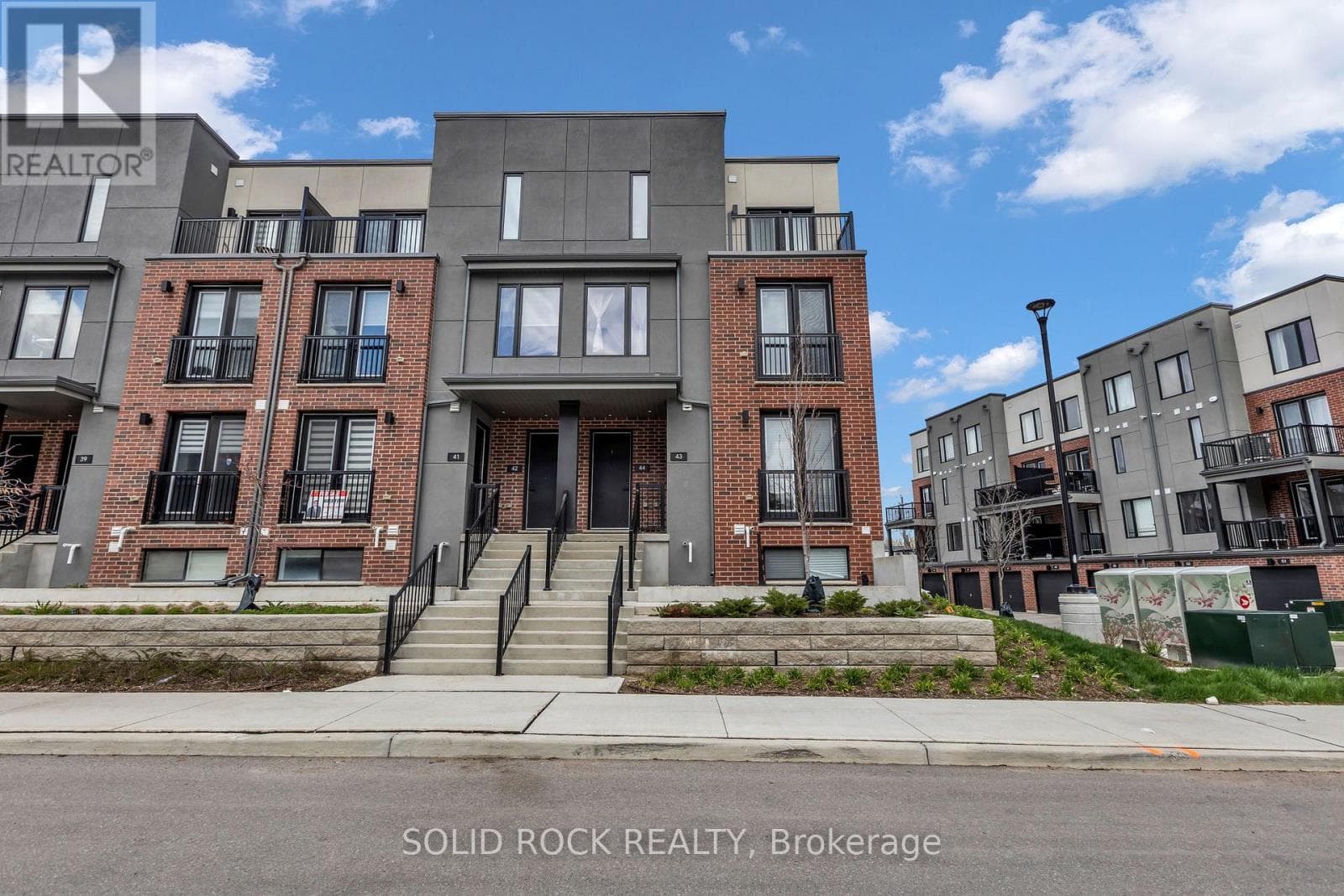 99 ROGER Street Unit# 43 in Central Waterloo