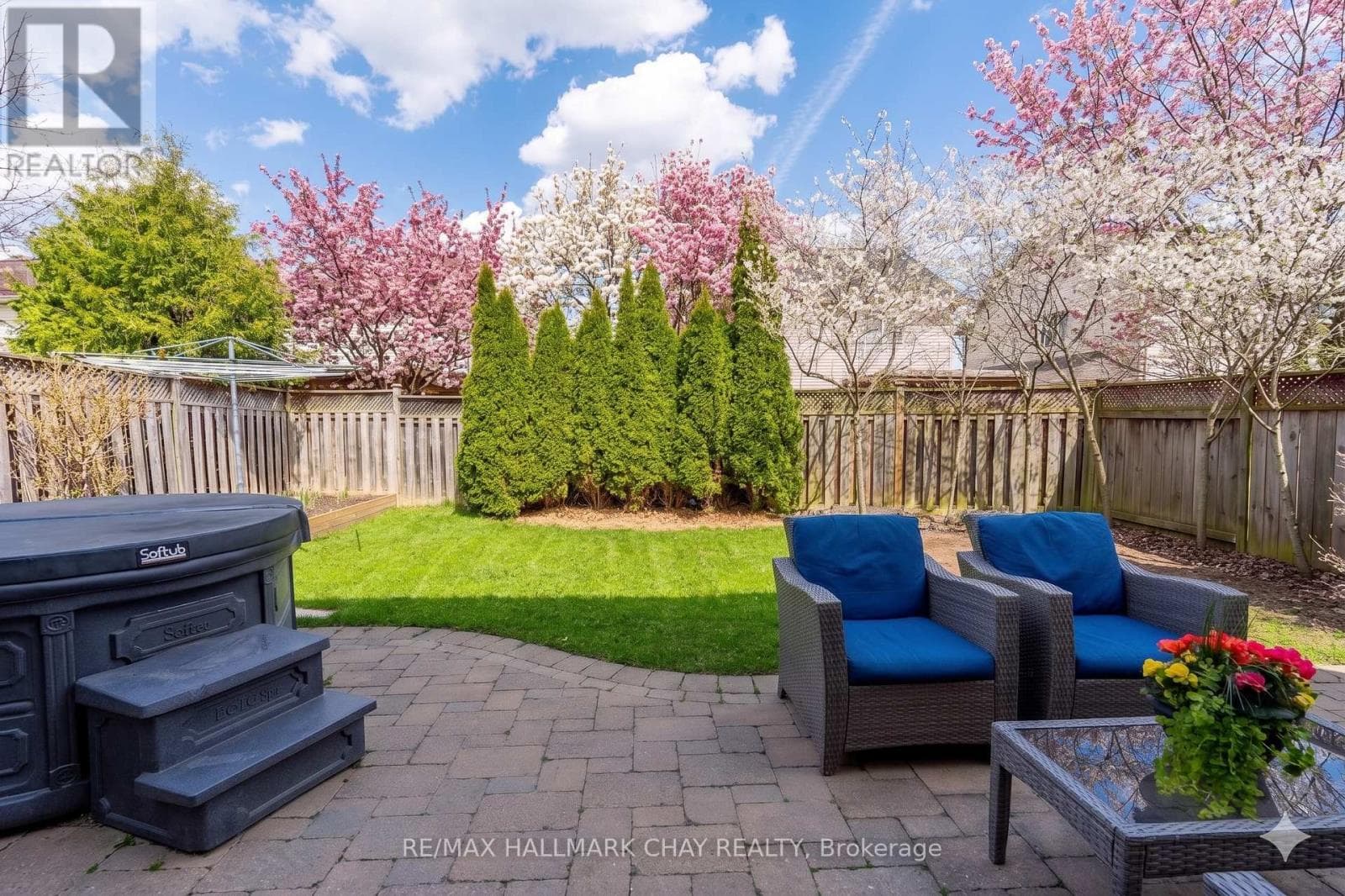37 STONEHAM STREET, Toronto — photo 2