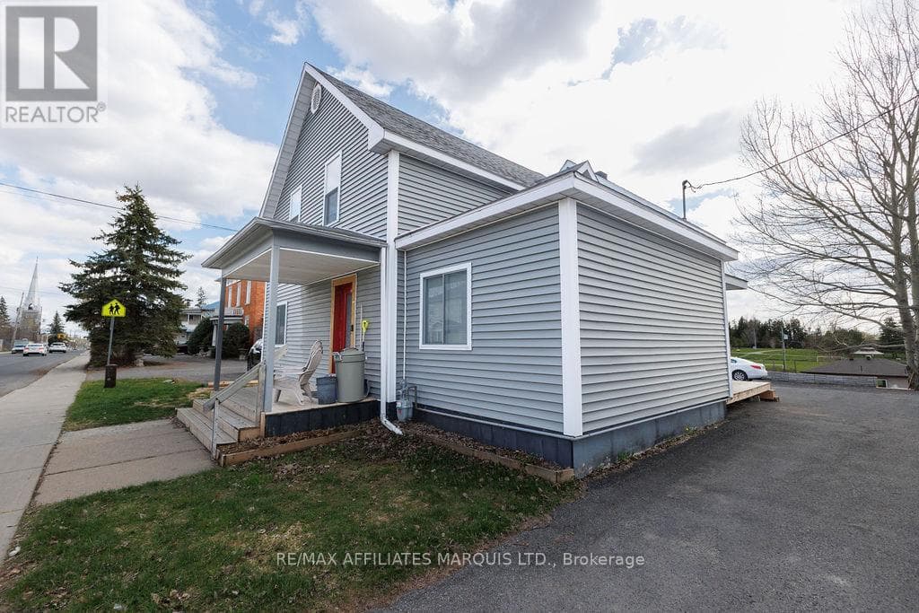 136 MAIN STREET S, Cornwall — photo 3