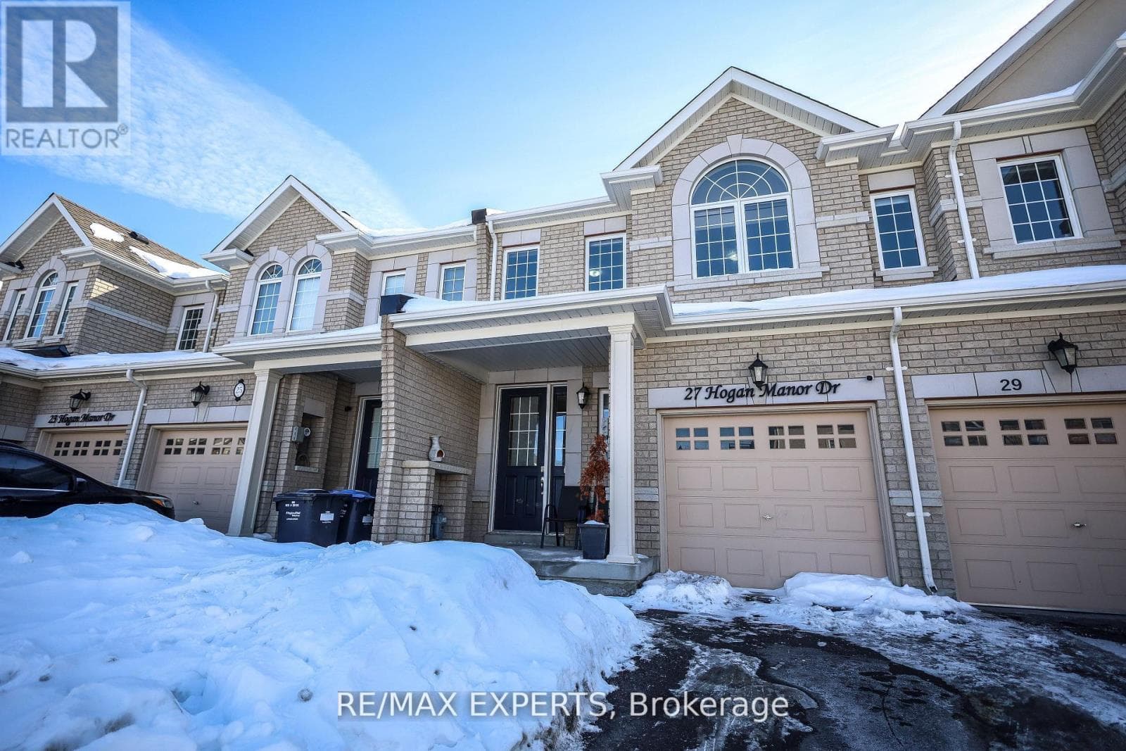 27 HOGAN MANOR DRIVE, Toronto — photo 2