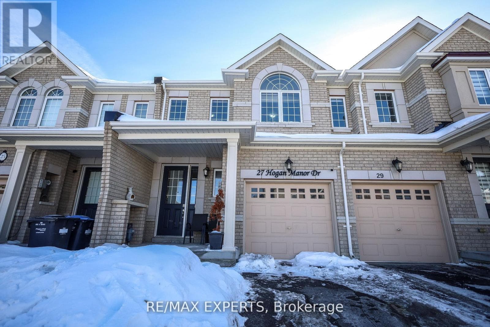 27 HOGAN MANOR DRIVE, Toronto — photo 3