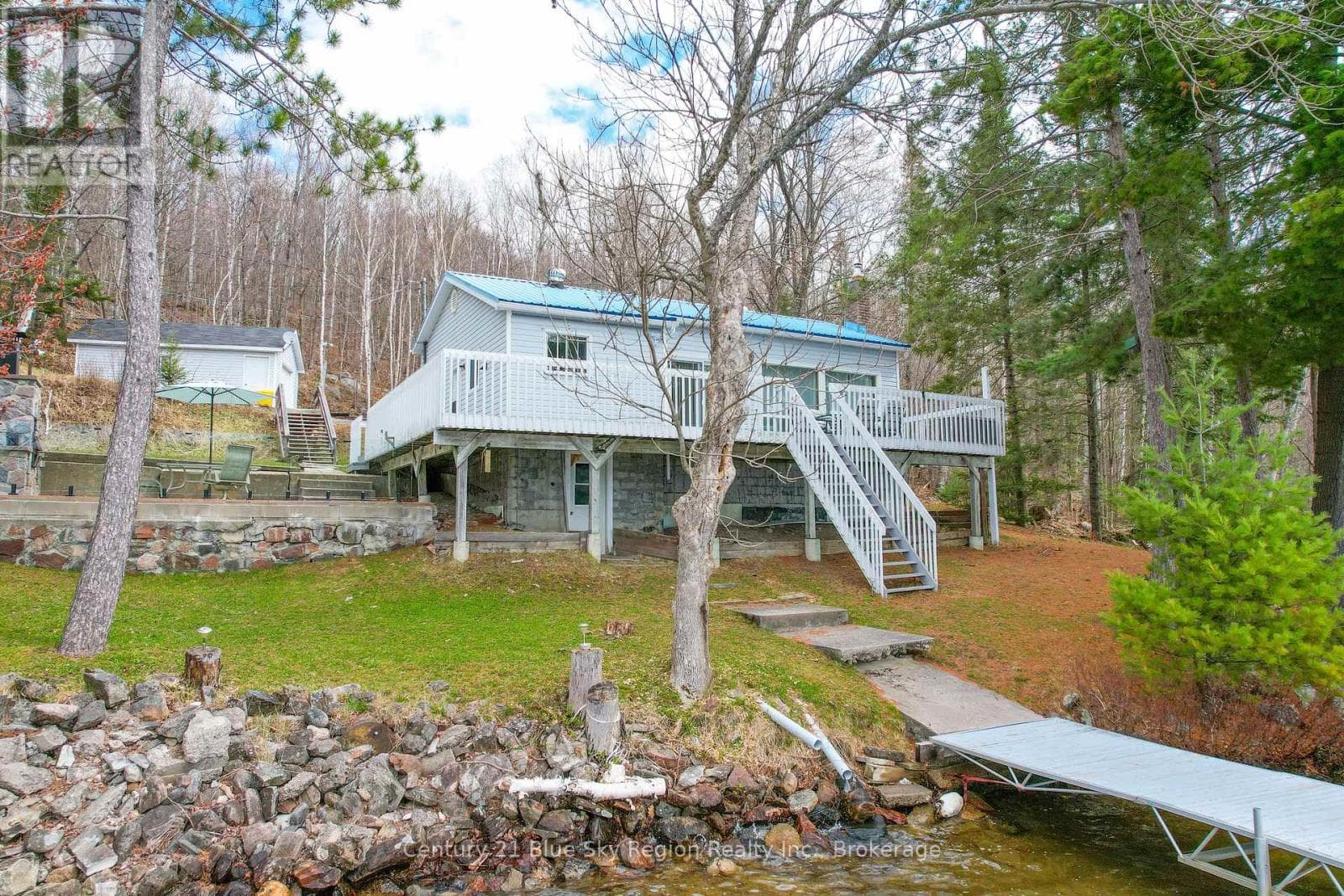 1421 NORTHSHORE ROAD in 