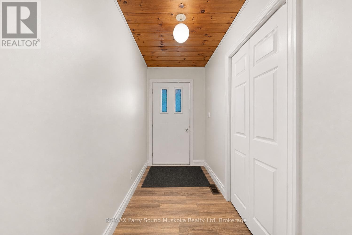 37 HUMPHREY DRIVE, OnePoint — photo 4
