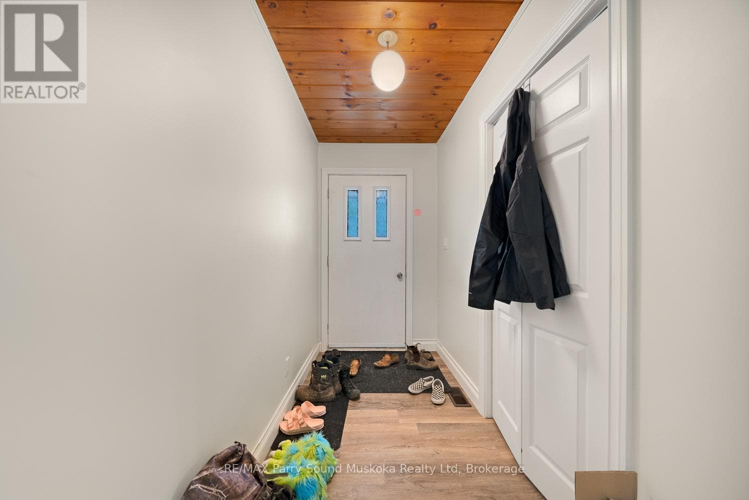 37 HUMPHREY DRIVE, OnePoint — photo 5