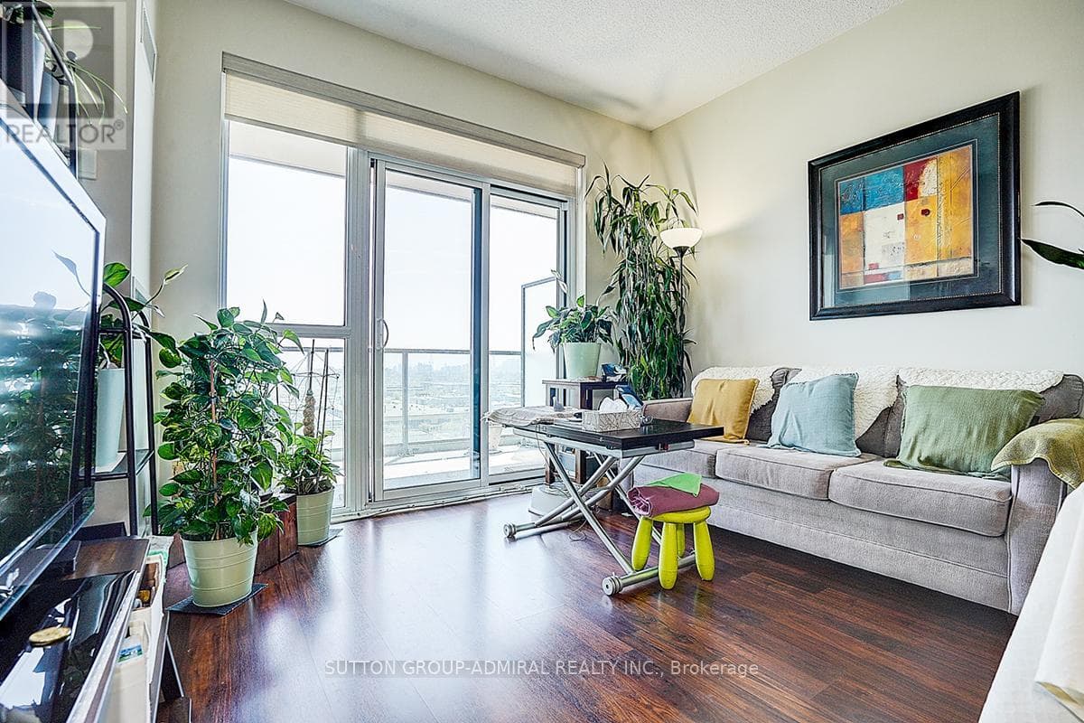 1413 - 35 BRIAN PECK CRESCENT, Toronto — photo 2