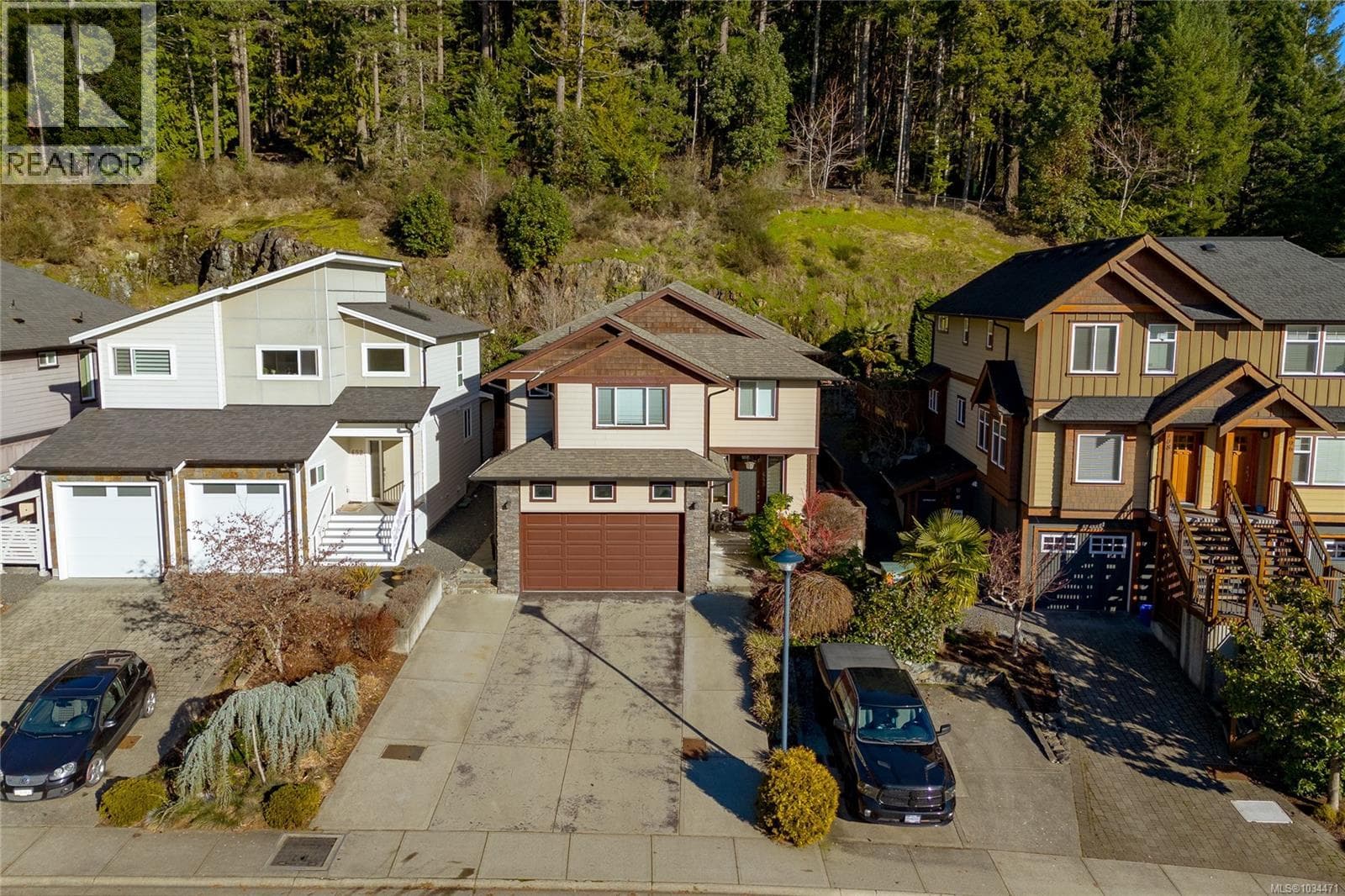 648 Granrose Terr, Victoria — photo 2