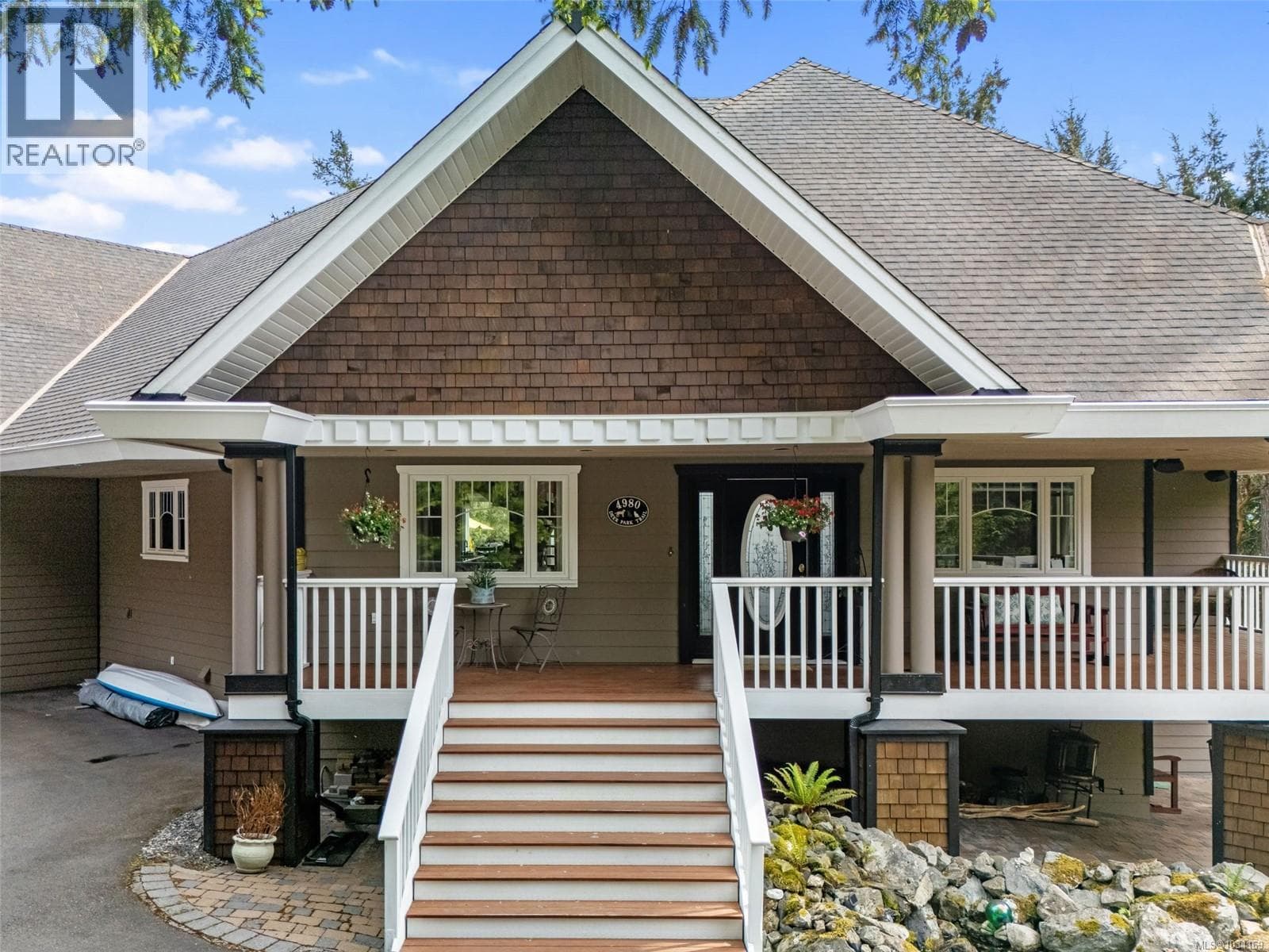 4980 DEER PARK TRAIL, Victoria — photo 4