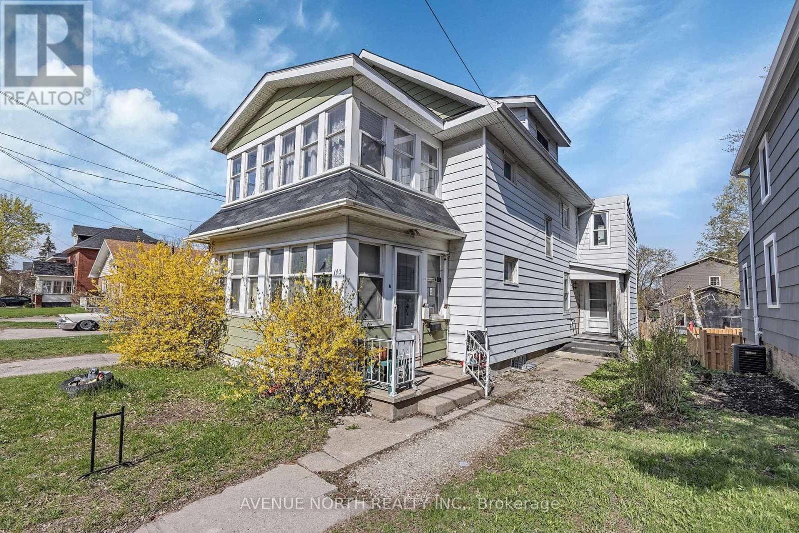 143 BROCKVILLE STREET, Ottawa — photo 2