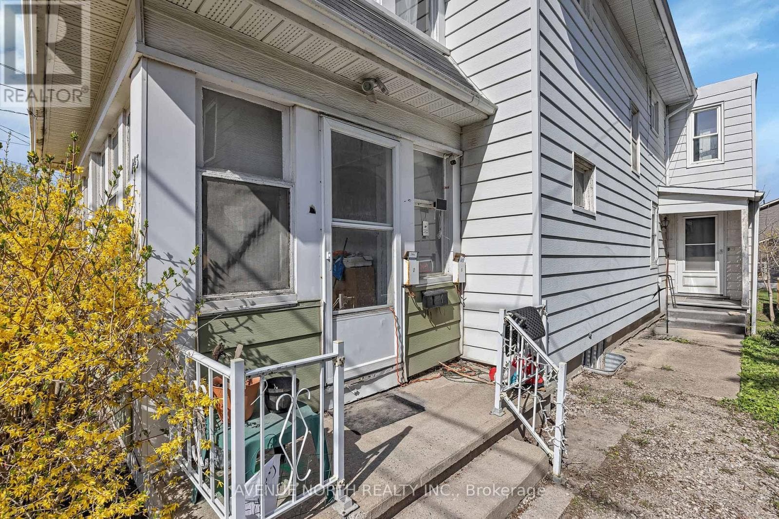 143 BROCKVILLE STREET, Ottawa — photo 4