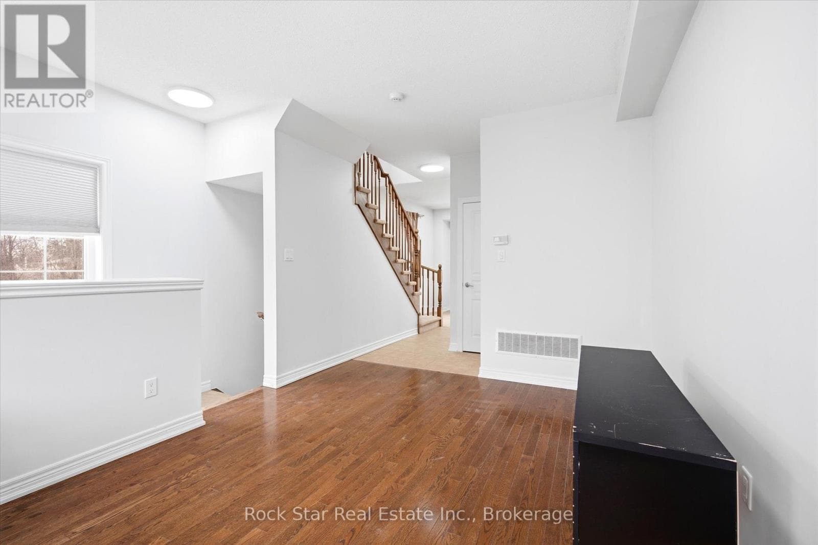 27 - 342 MILL STREET, Oakville-Milton — photo 3