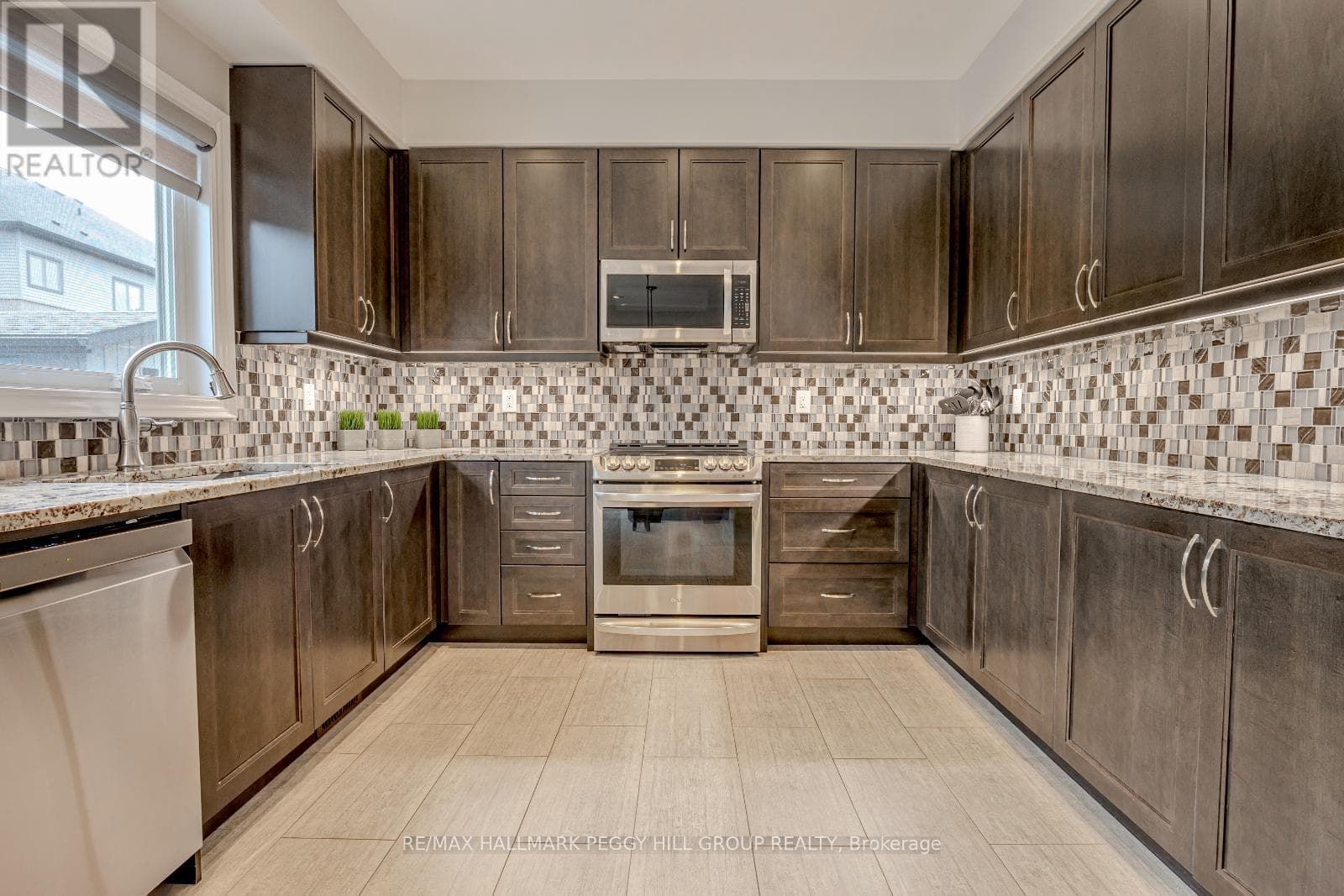 41 LANDSCAPE DRIVE, Toronto — photo 4
