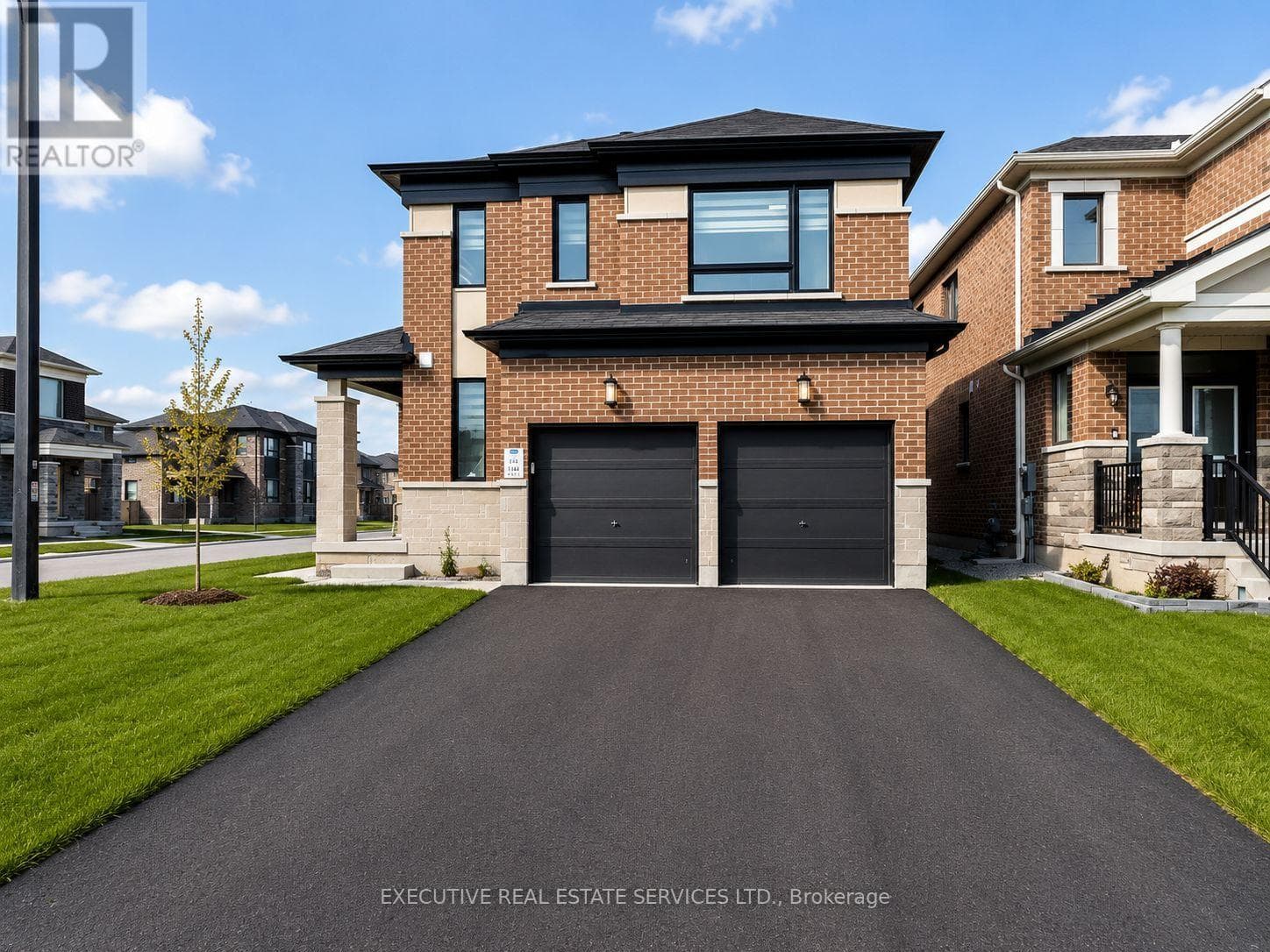 4 BRENSCOMBE ROAD, Toronto — photo 2