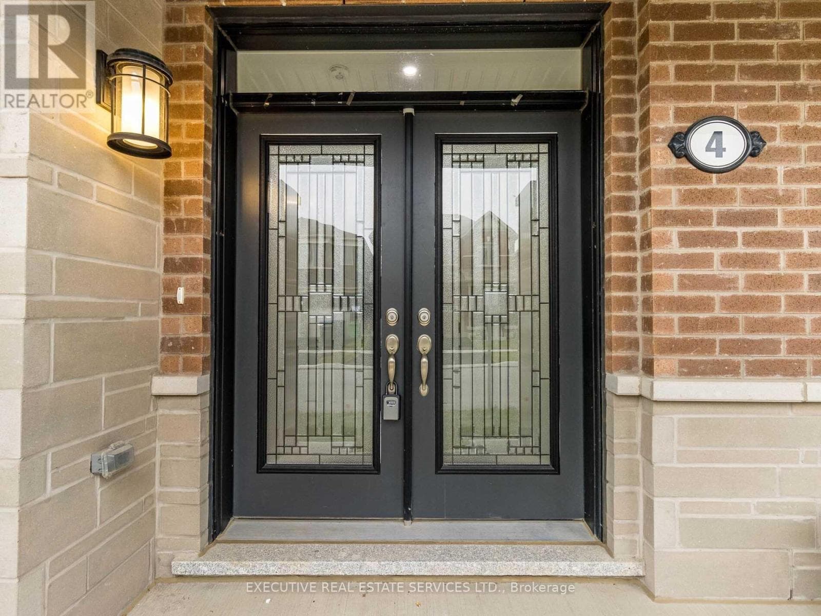 4 BRENSCOMBE ROAD, Toronto — photo 5